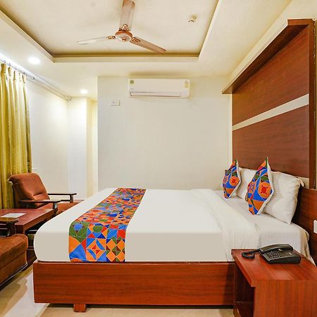 Fabhotel Golden Way Vijayawada Bagian luar foto